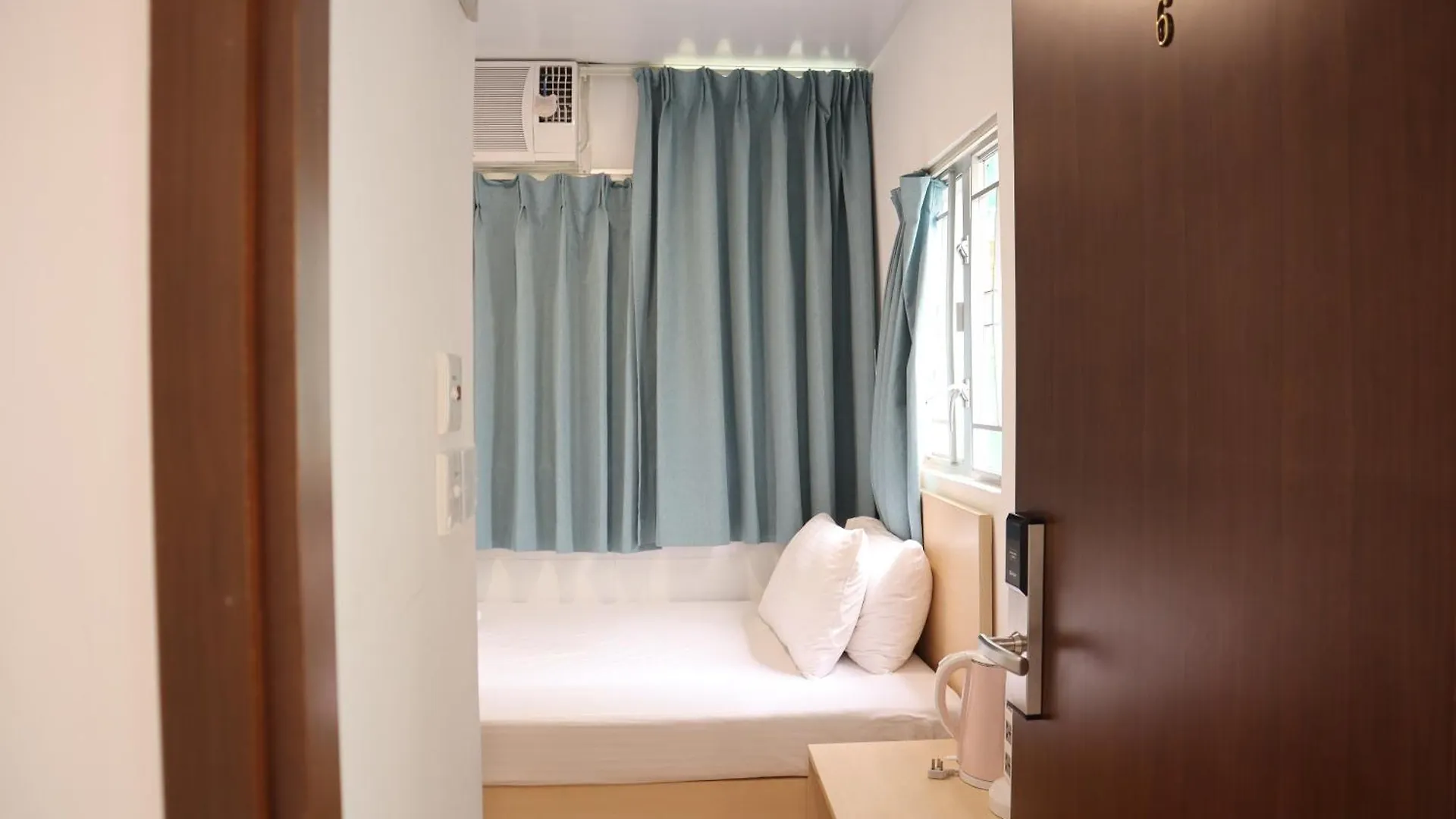 Hoi To Hostel Hong Kong Guest house