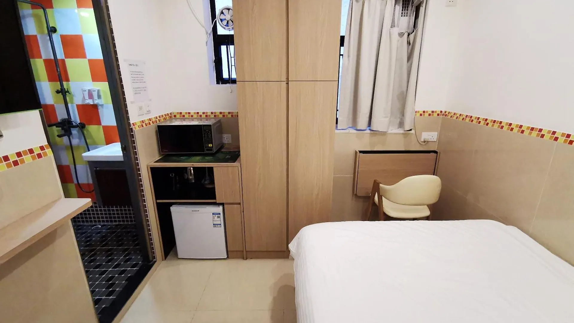 Hoi To Hostel Hong Kong