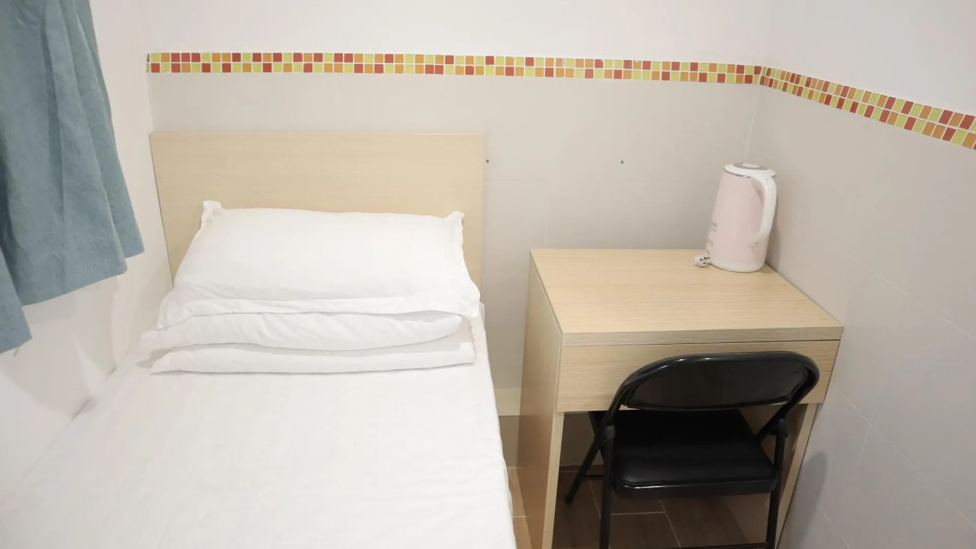 Hoi To Hostel Hong Kong 0*,  China